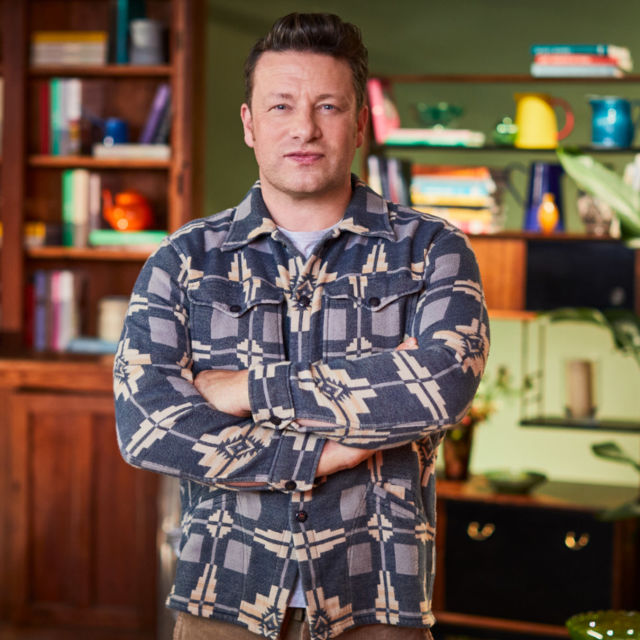 Jamie Oliver: Izziv s kuharsko knjigo